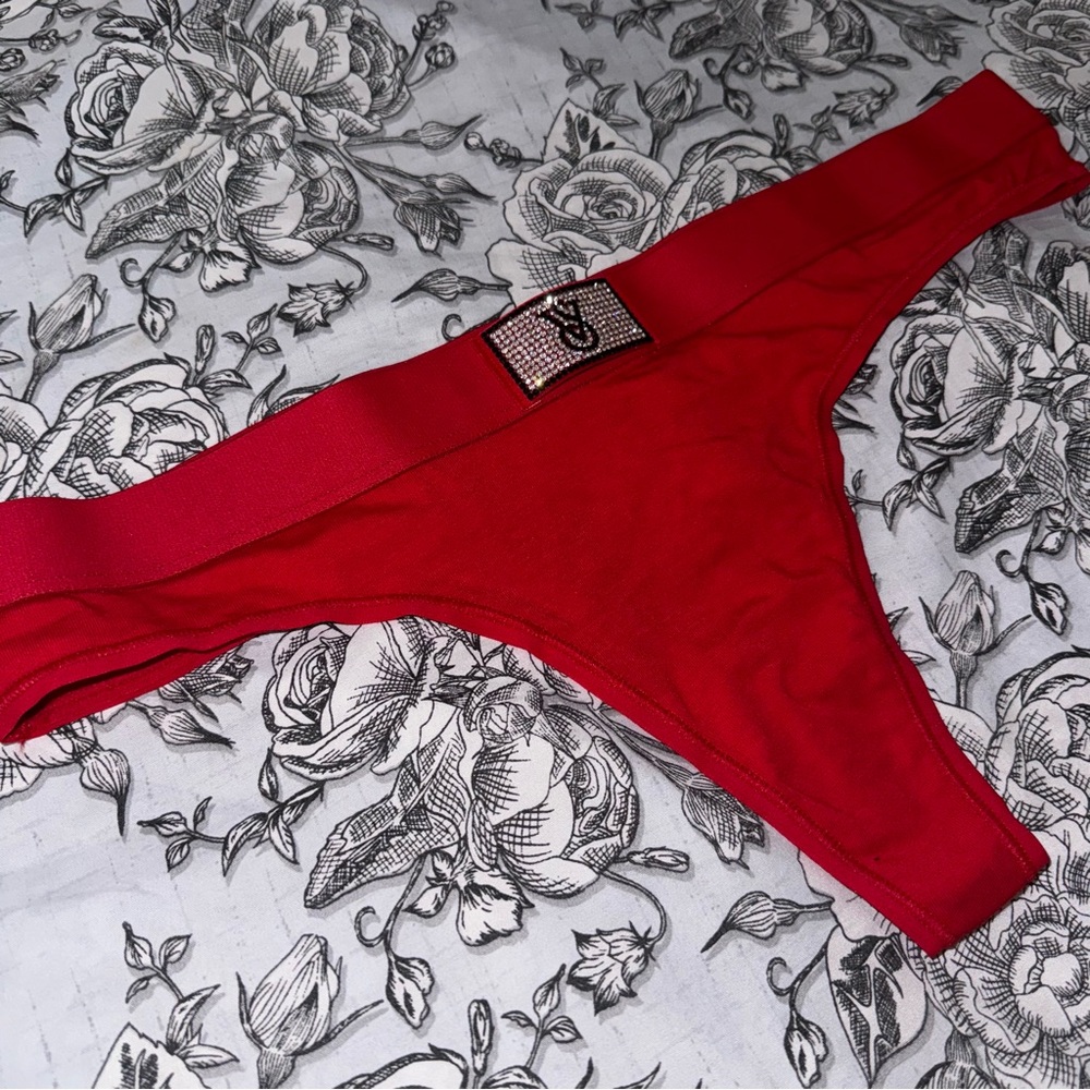 Shine Patch Cotton Thong Panty - Picture 4 of 7